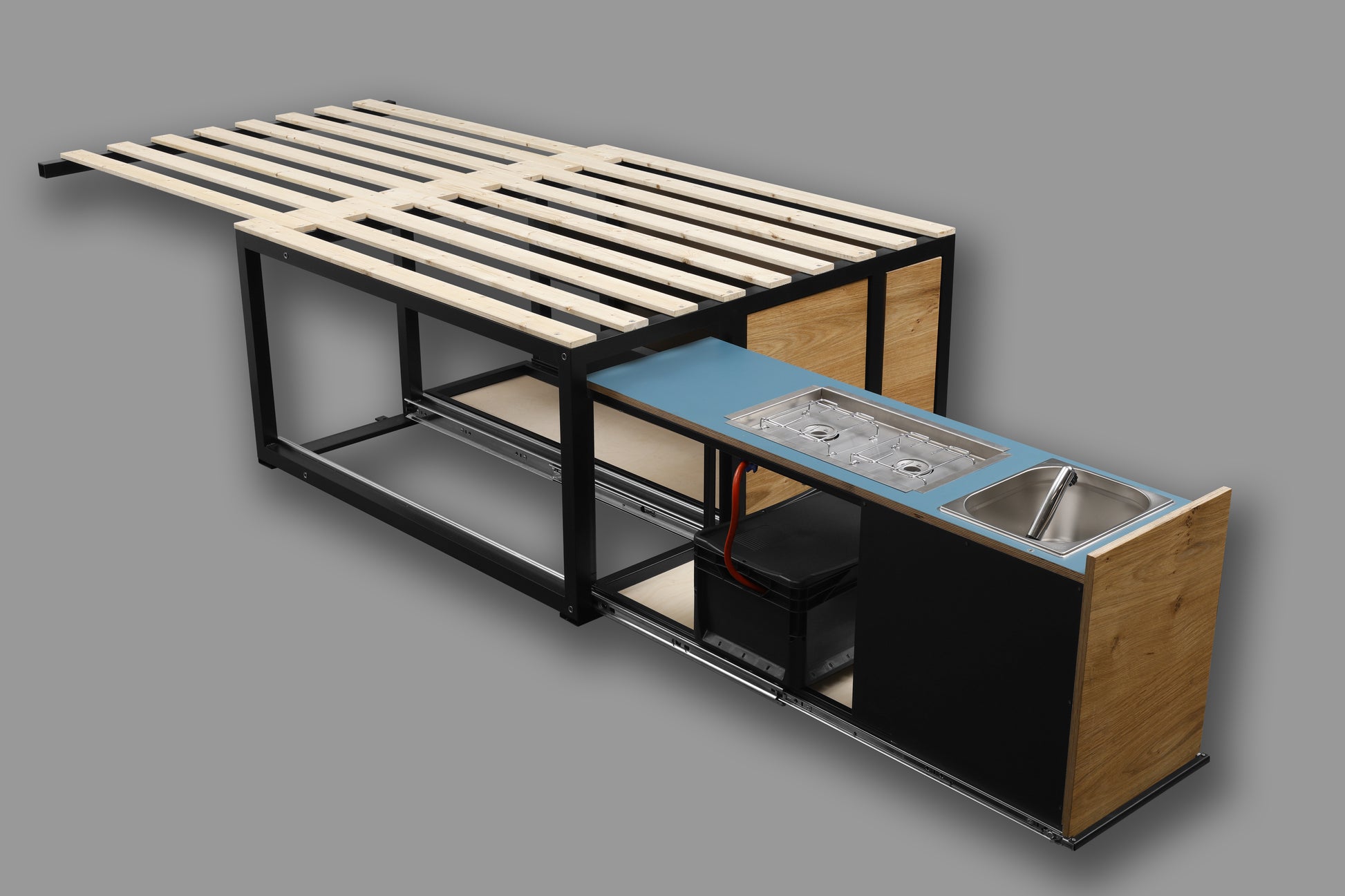 Campingbox von Yourflexvan im Ford Transit Custom für flexibles Camping.